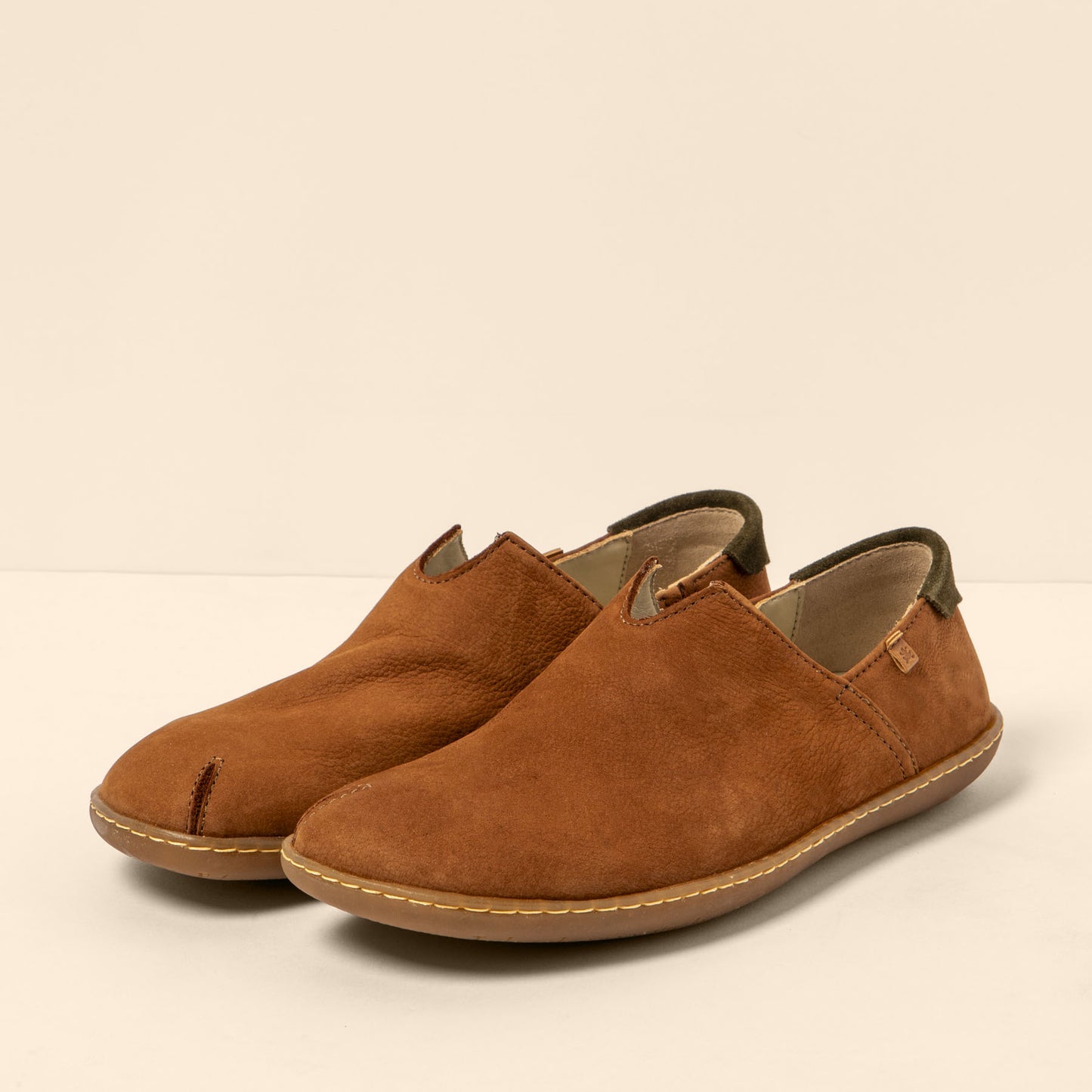 gid://shopify/Product/15700655505740_2