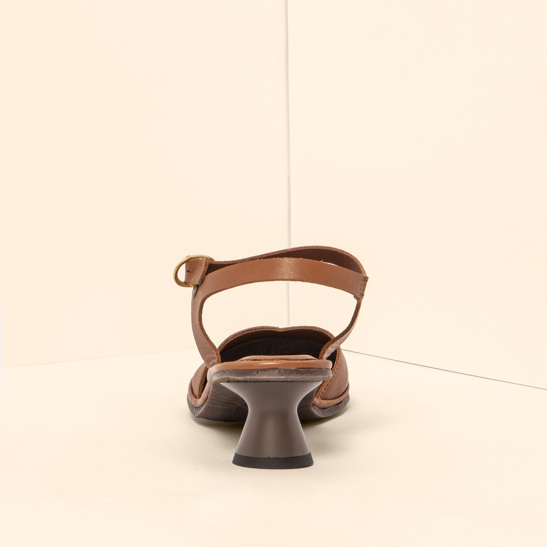gid://shopify/Product/15700742439244_8