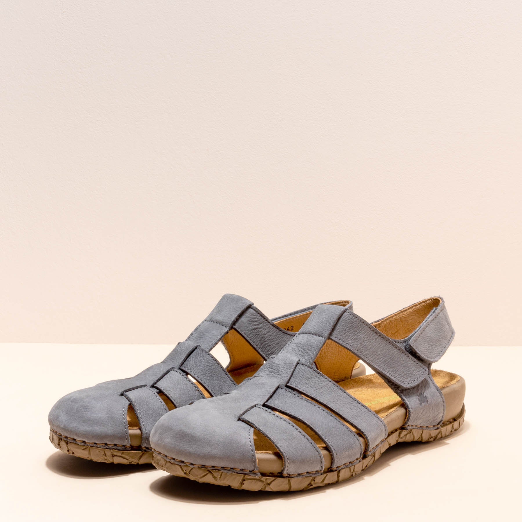 gid://shopify/Product/15700129644876_2