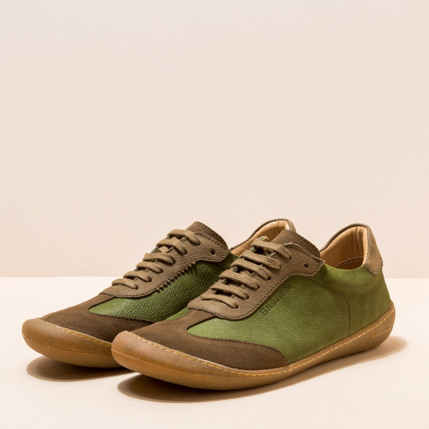gid://shopify/Product/15700055720268_5