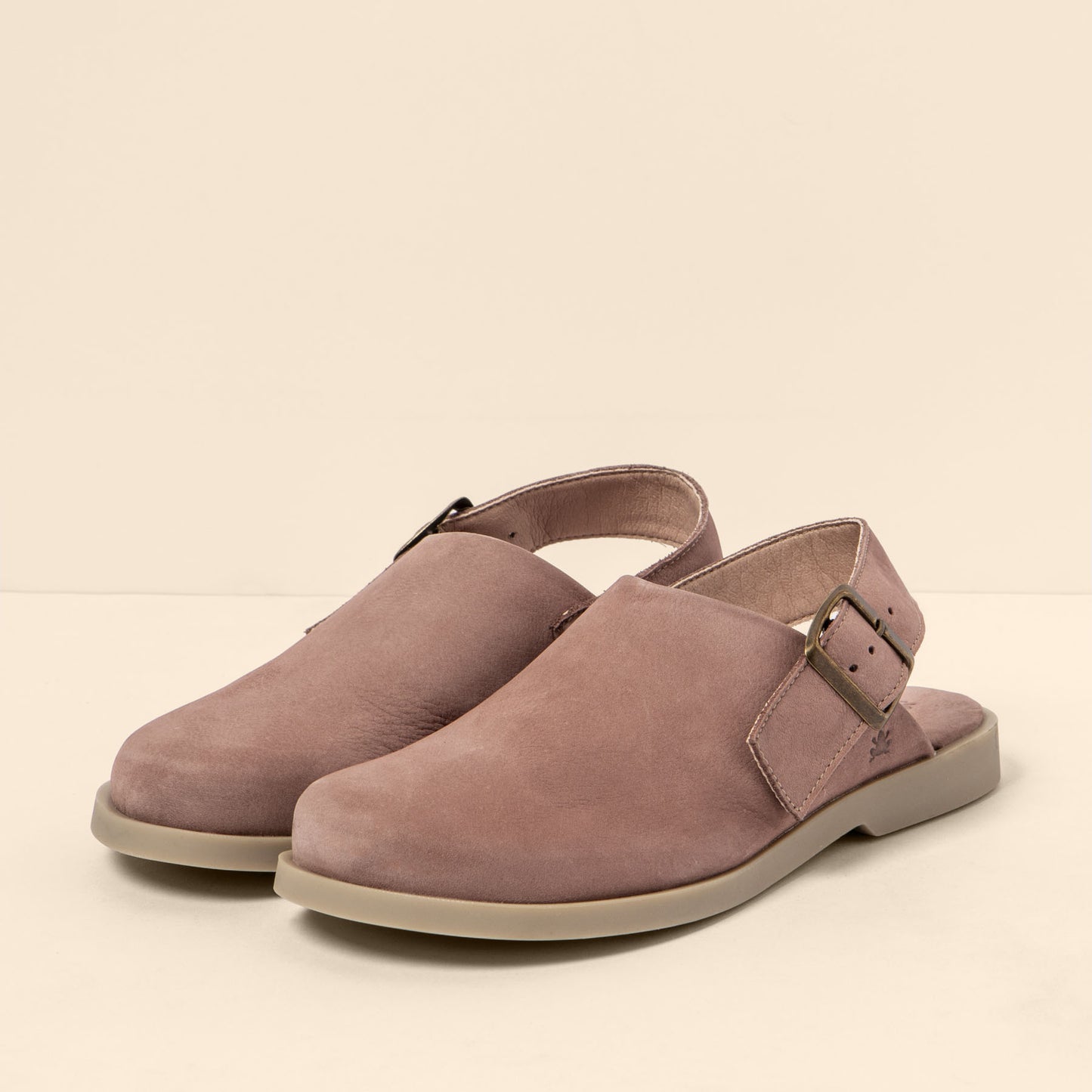 gid://shopify/Product/15700585382220_2