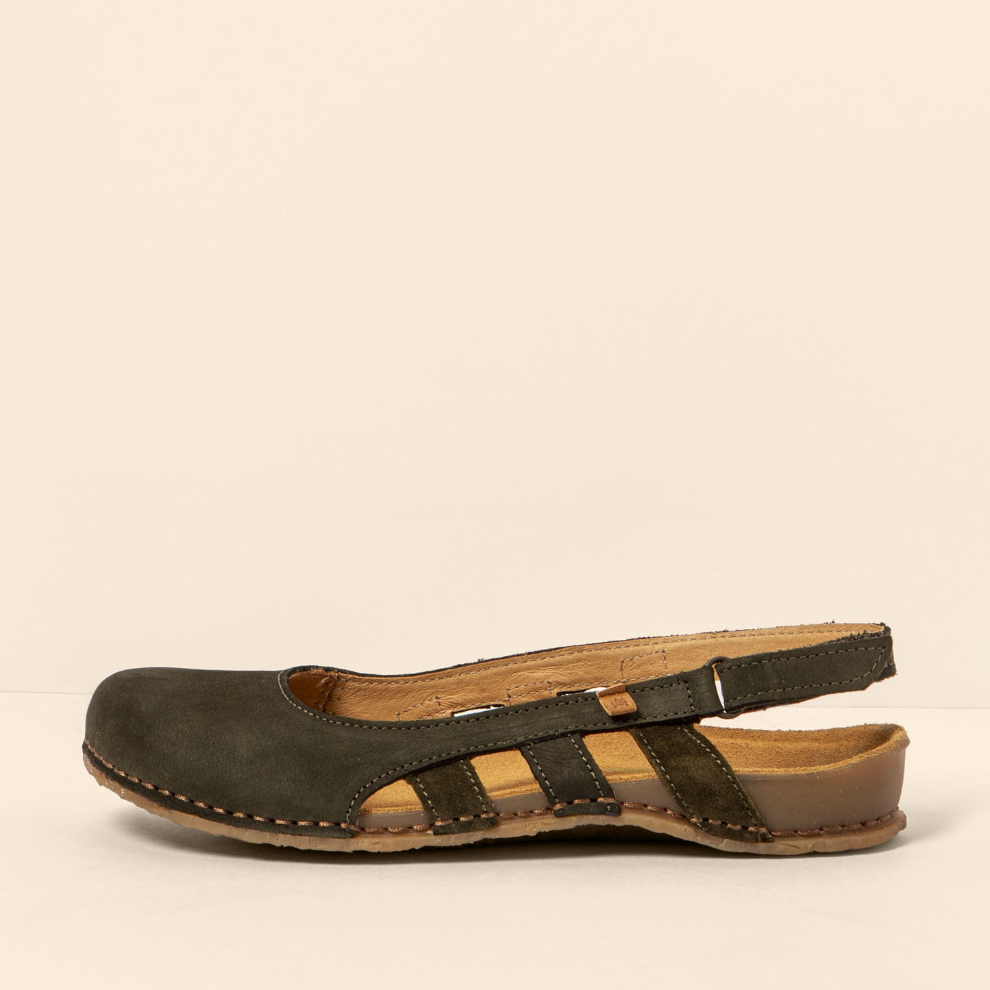 gid://shopify/Product/15700528890188_1