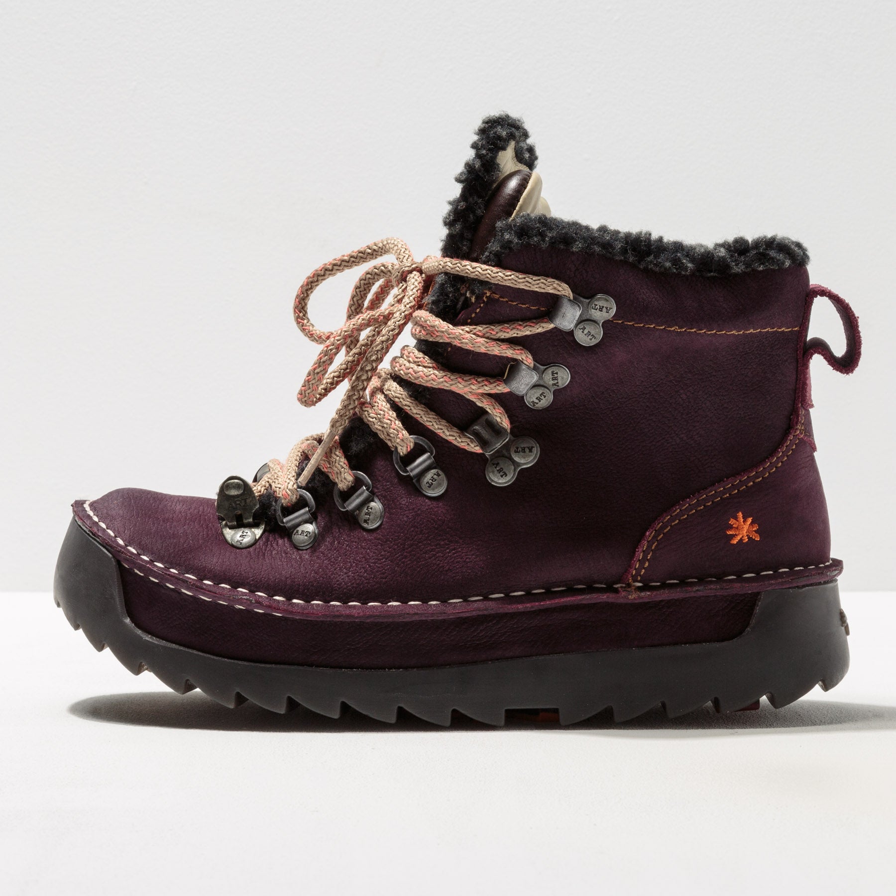 gid://shopify/Product/15785675686220_1