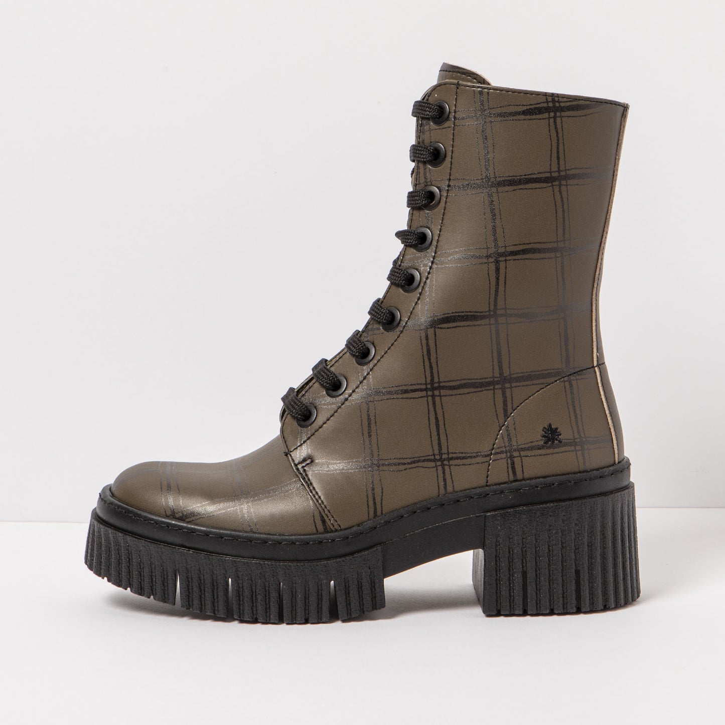 gid://shopify/Product/15785709470028_4