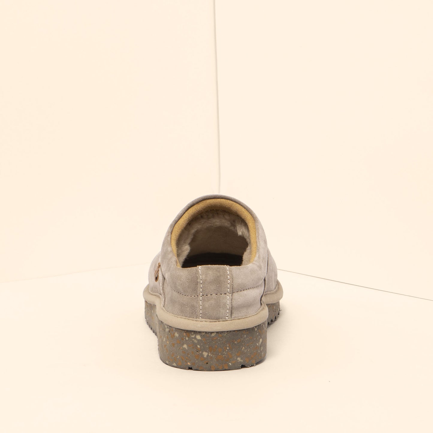 gid://shopify/Product/15700032389452_5