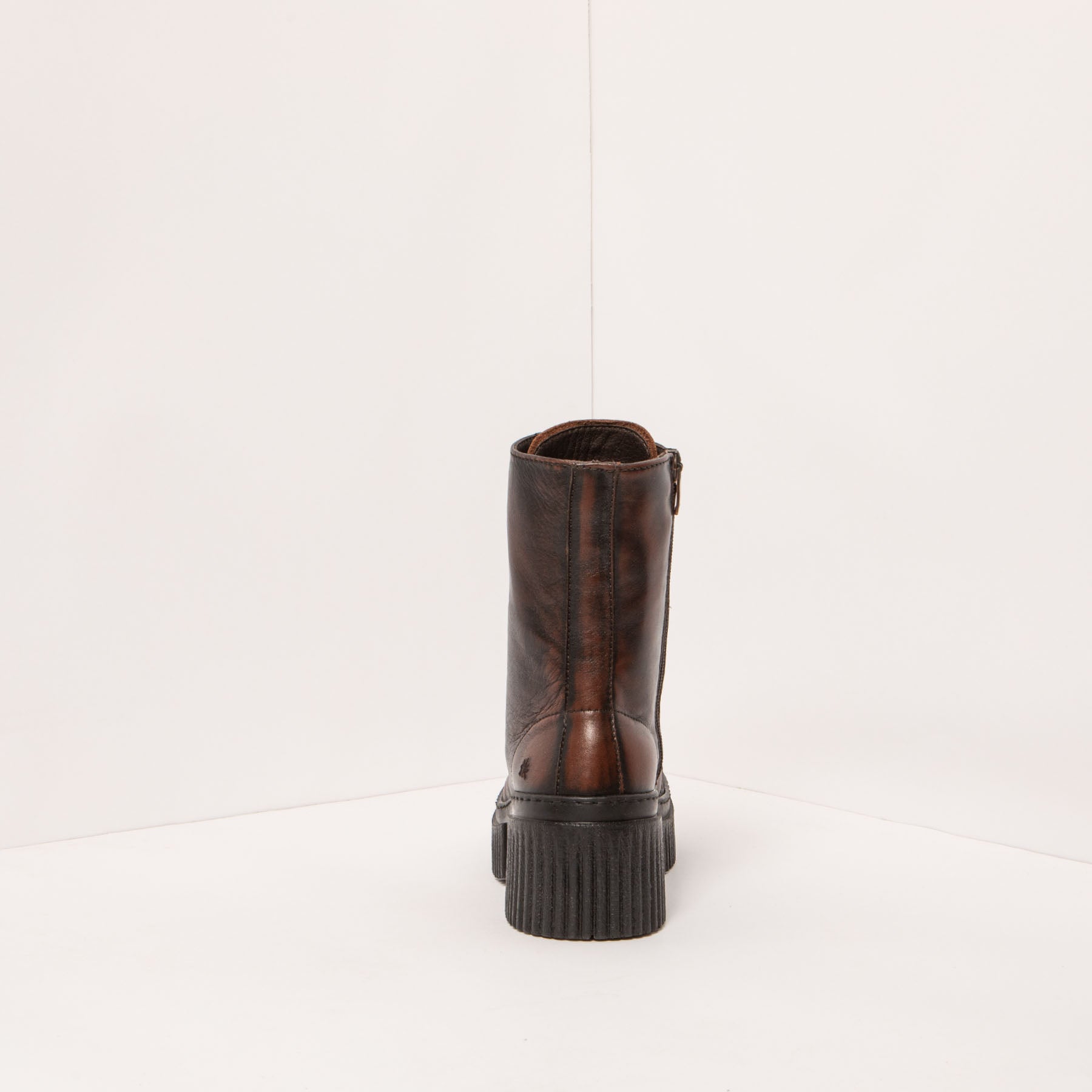 gid://shopify/Product/15693907067212_5