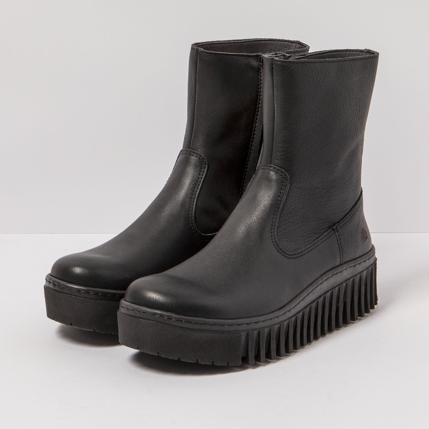 gid://shopify/Product/15785721758028_5