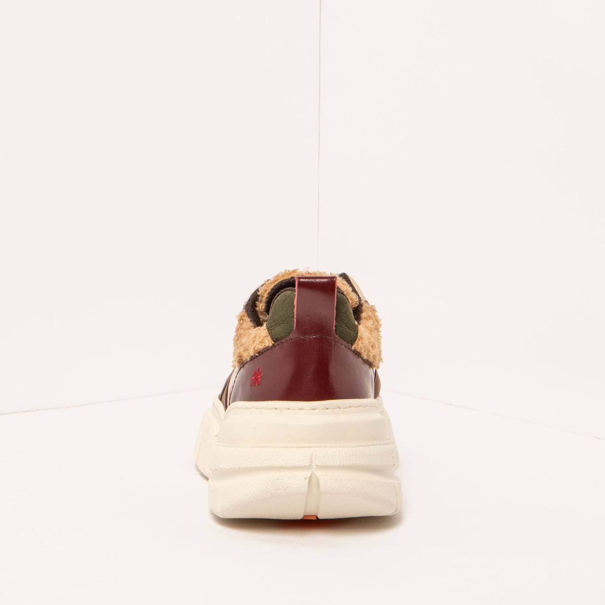 gid://shopify/Product/16172479676748_5
