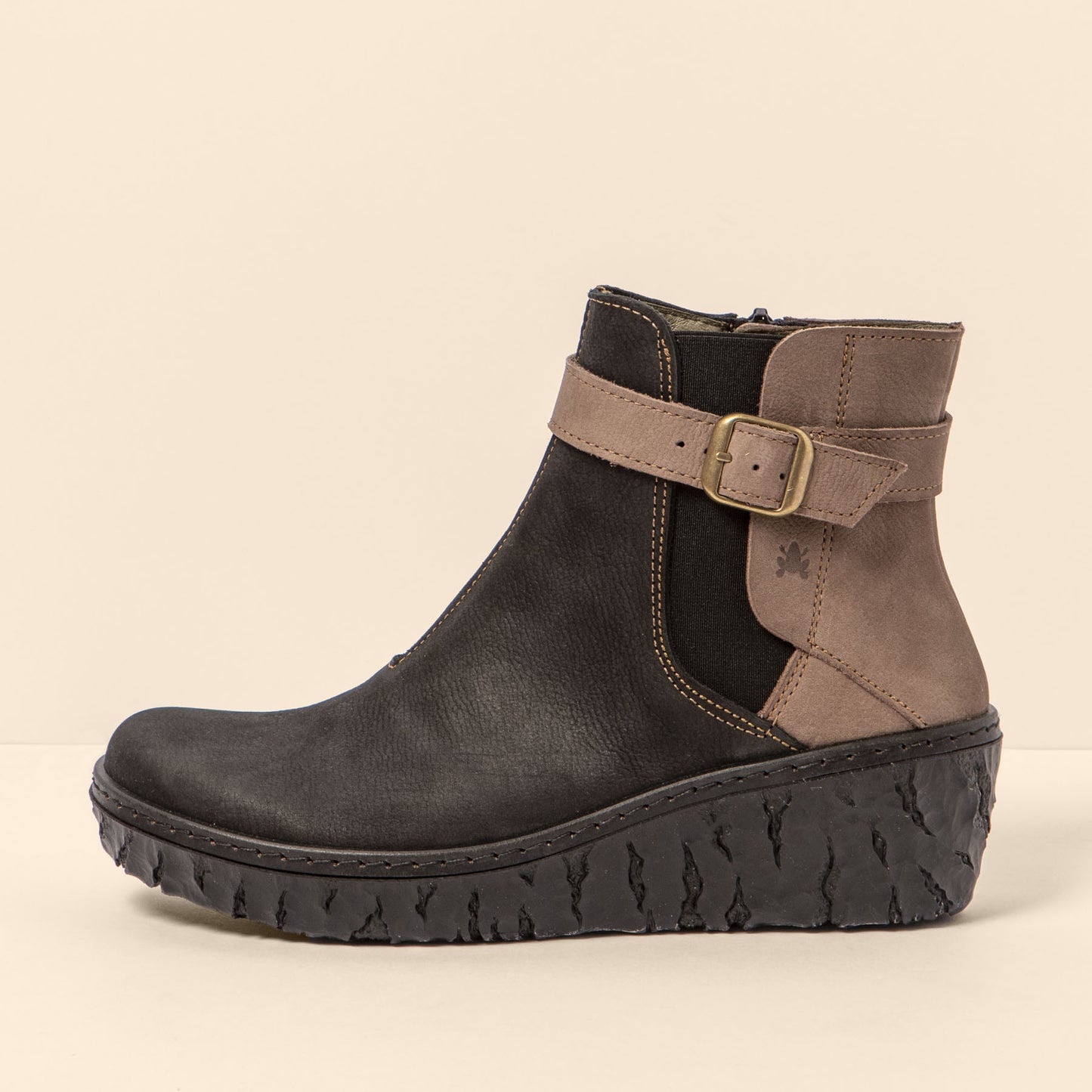 gid://shopify/Product/15699906462028_4