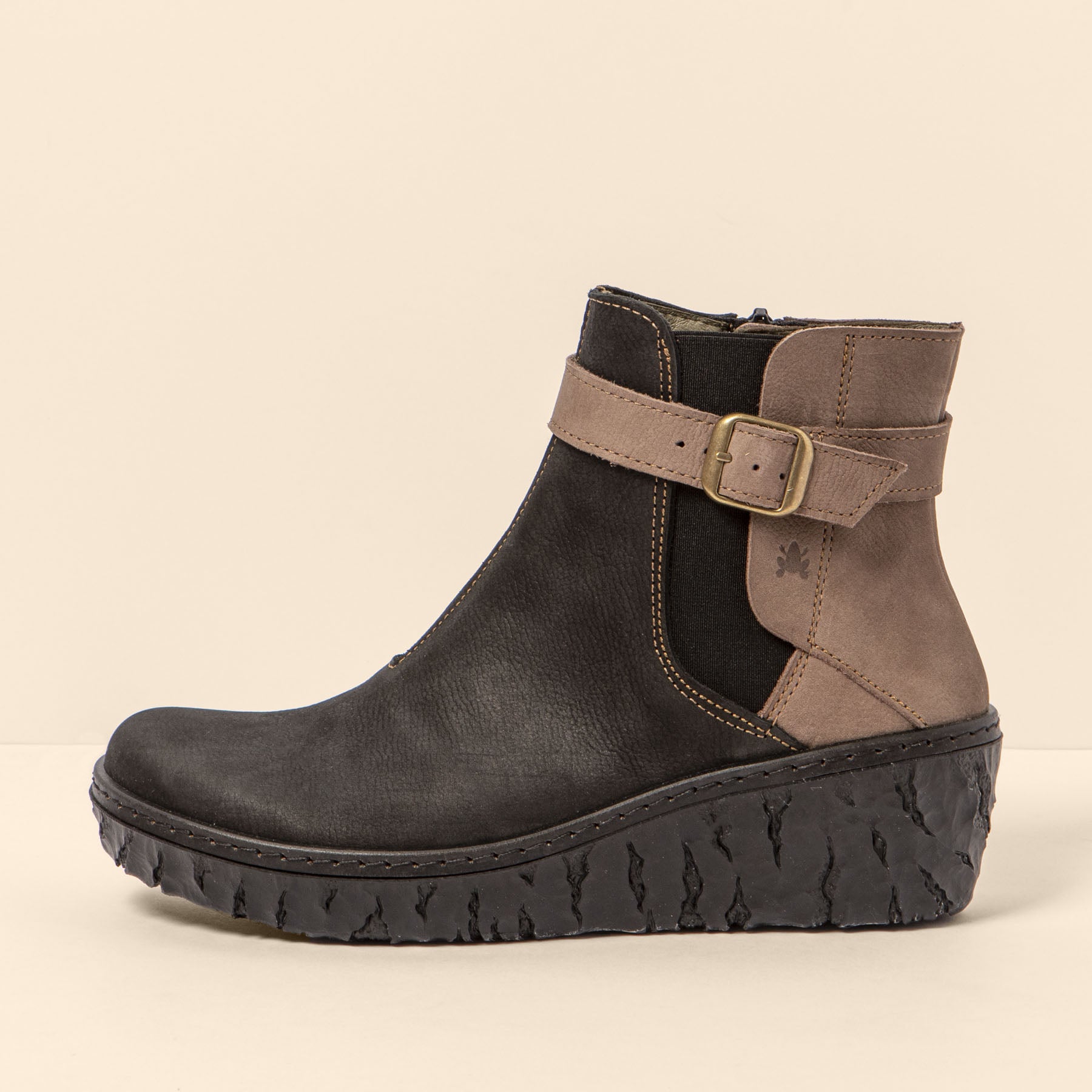 gid://shopify/Product/15699906462028_4