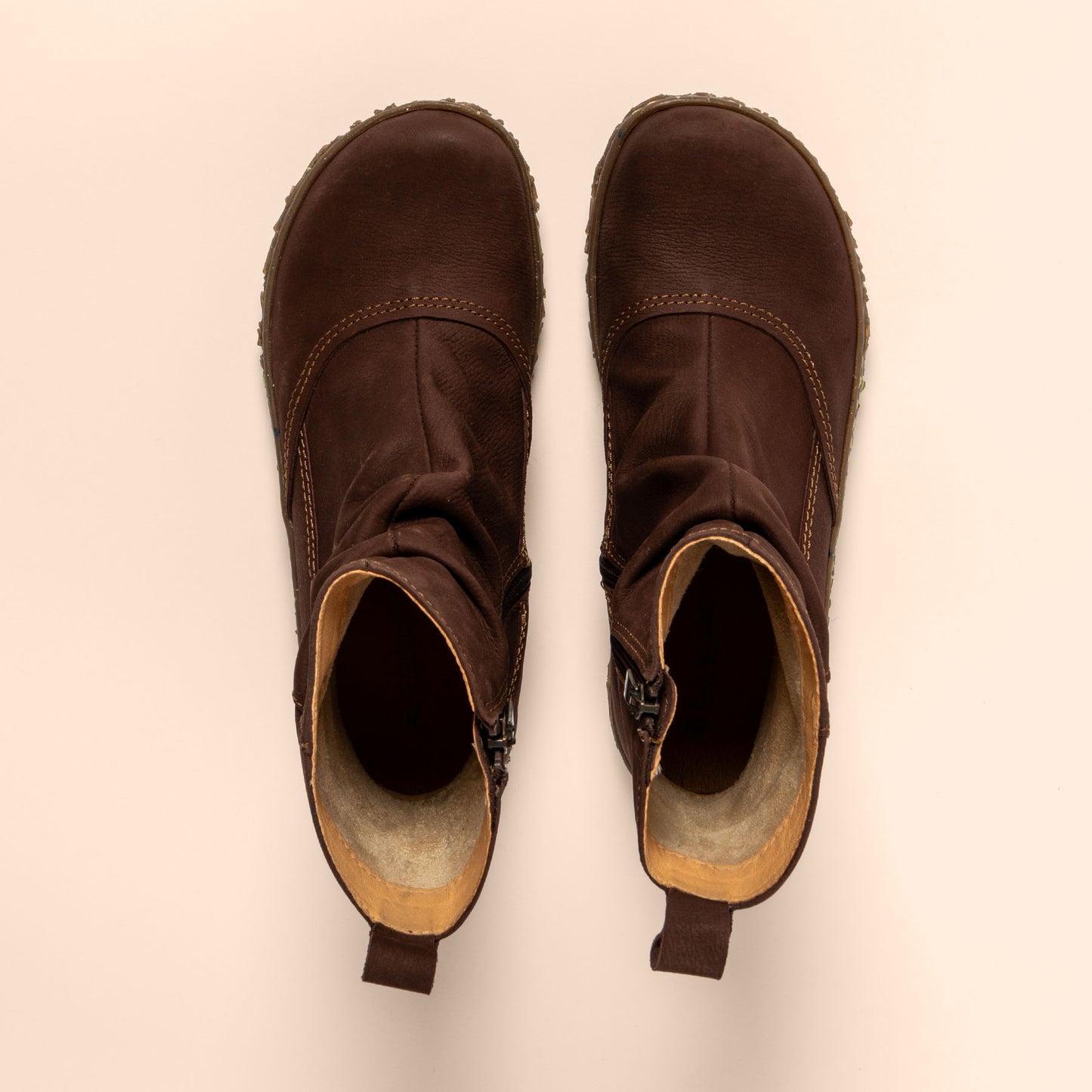 gid://shopify/Product/15700878000460_4