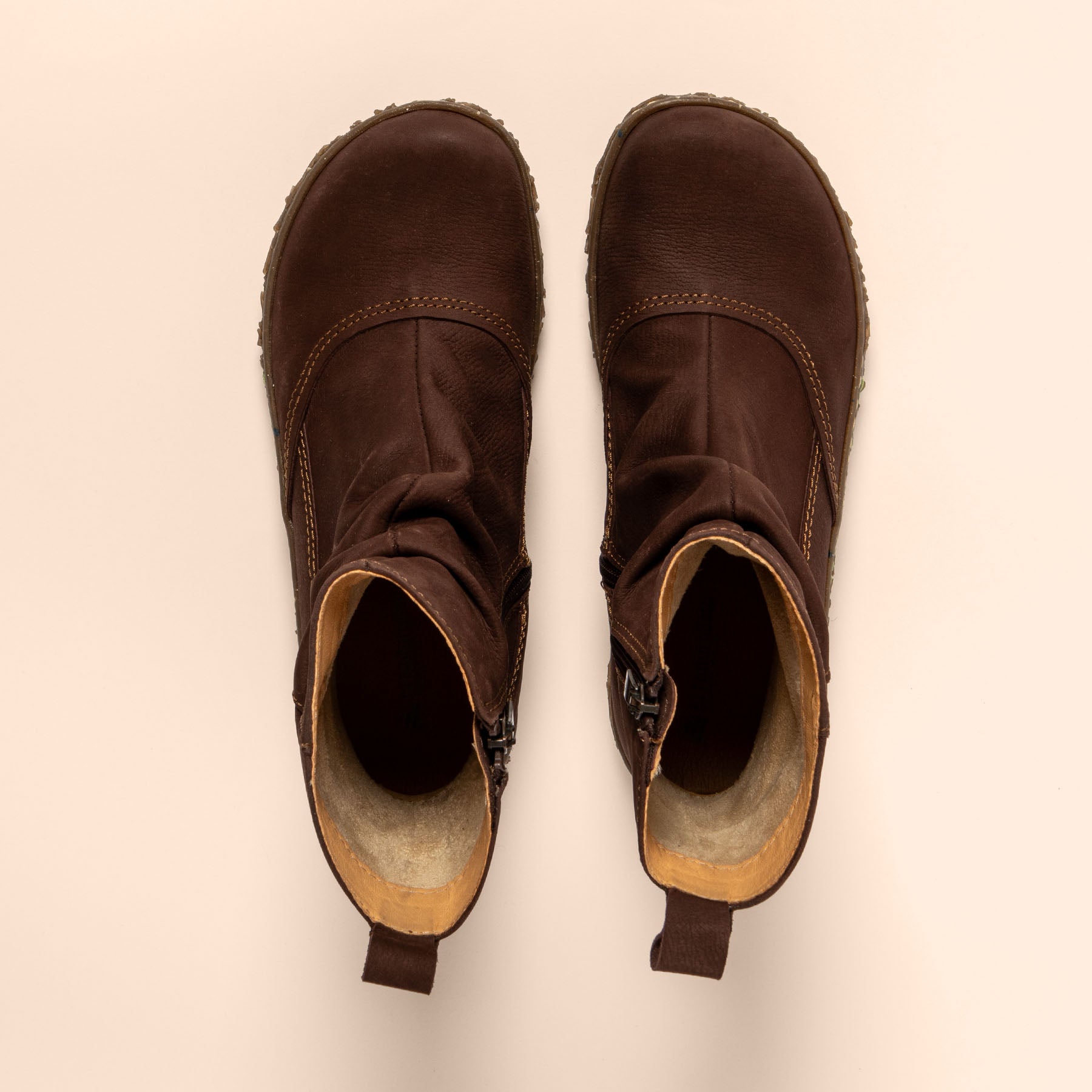 gid://shopify/Product/15700878000460_4