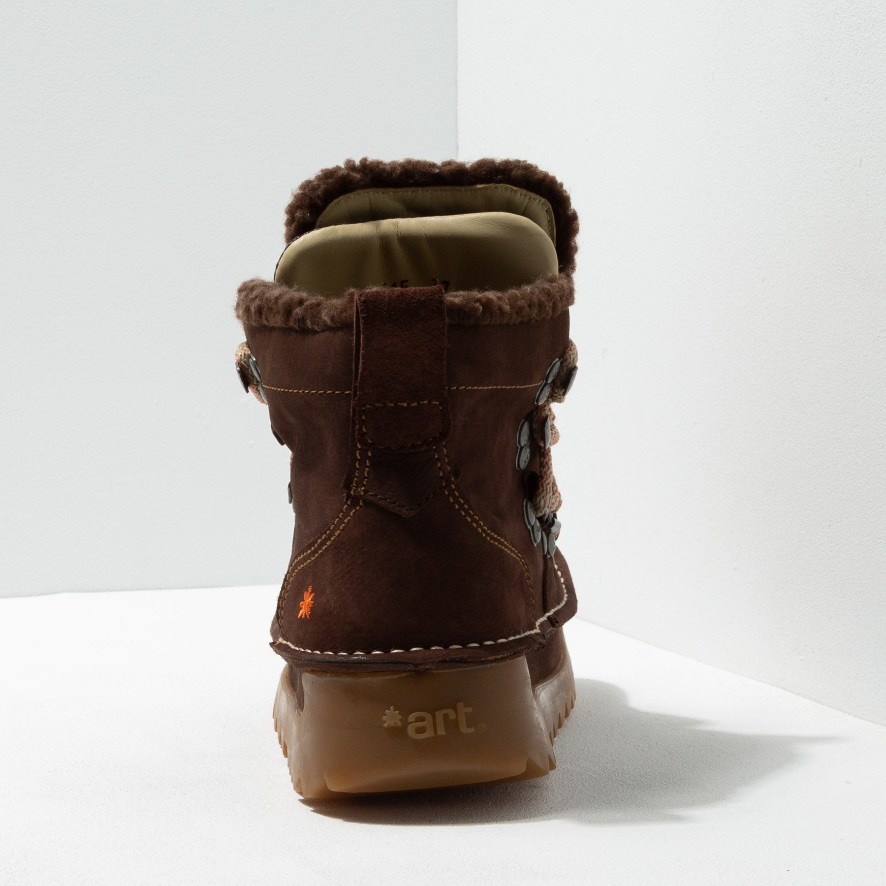 gid://shopify/Product/15785675489612_5
