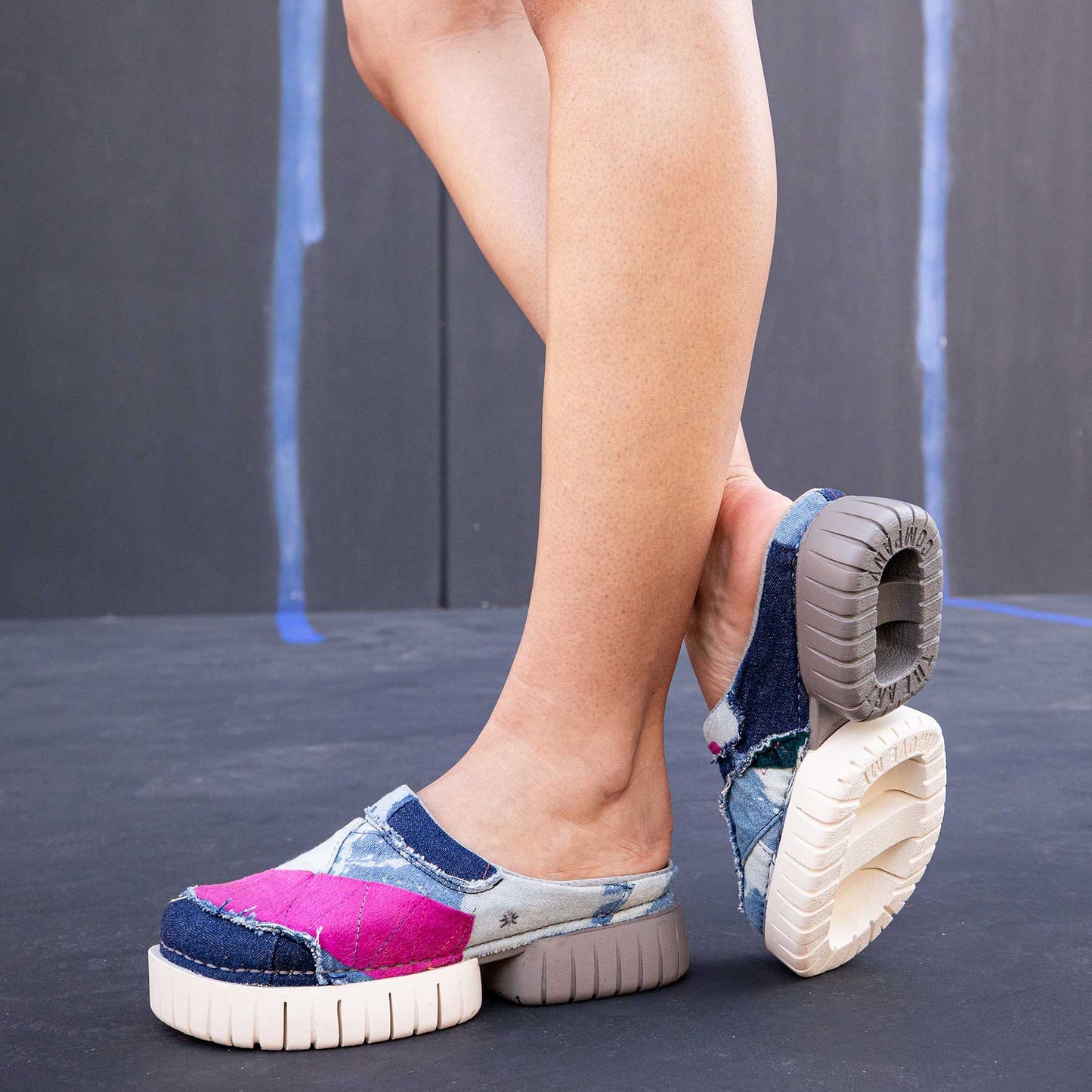 gid://shopify/Product/15693348340044_1