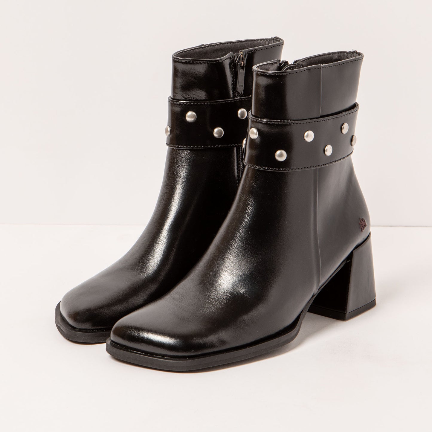 gid://shopify/Product/15694188675404_2