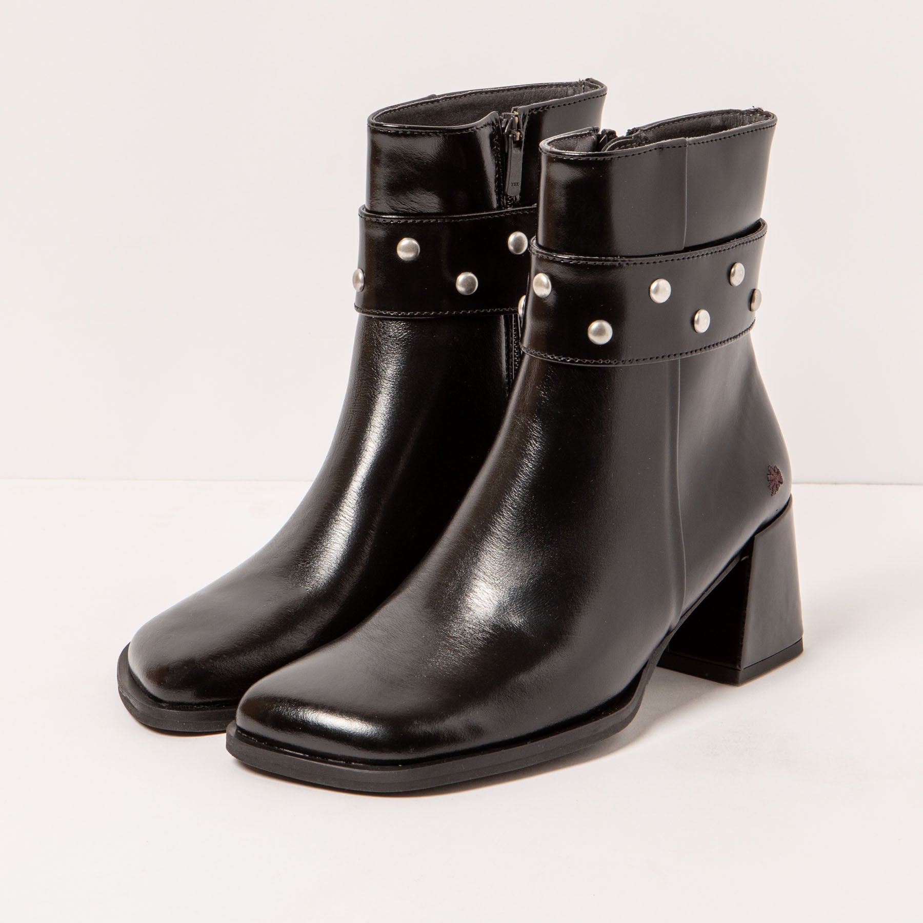 gid://shopify/Product/15694188675404_2