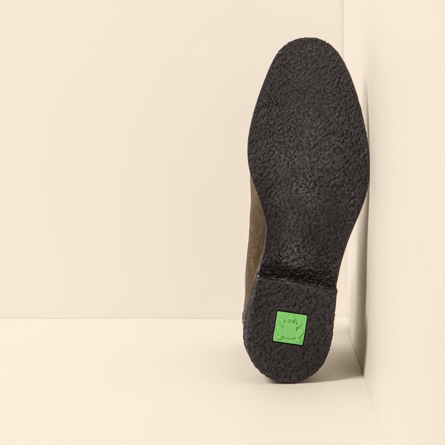 gid://shopify/Product/15700153532748_6