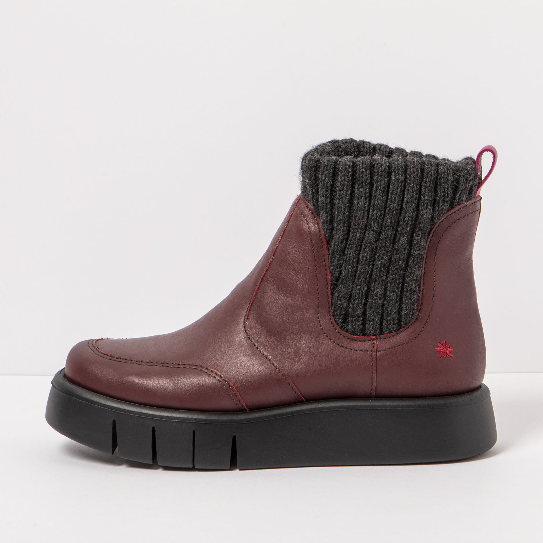 gid://shopify/Product/15785701441868_4
