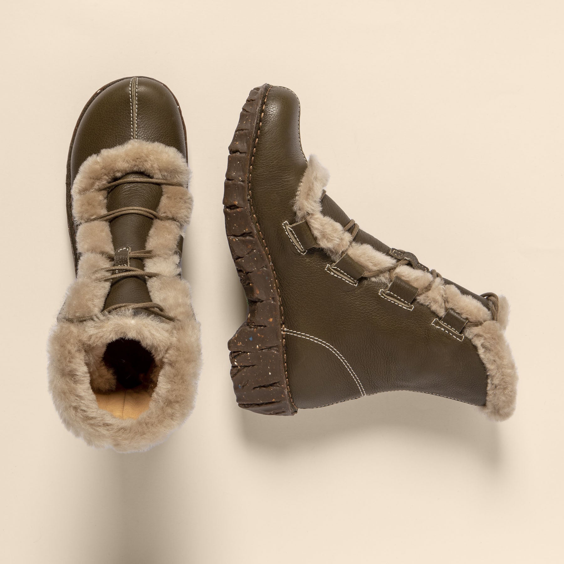 gid://shopify/Product/15699965280588_7
