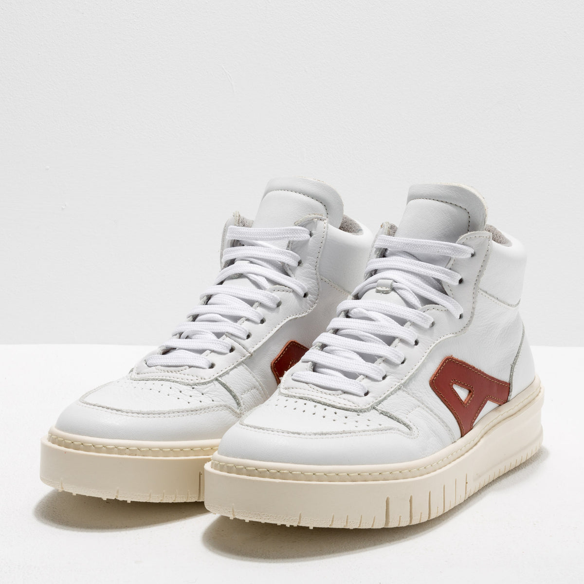 gid://shopify/Product/16171473666380_5