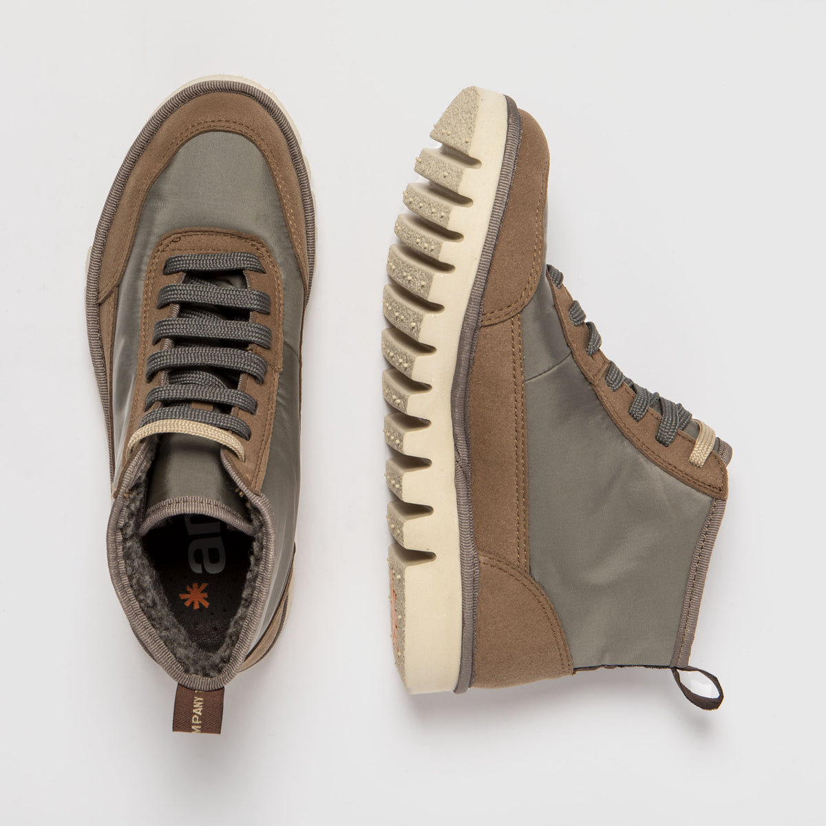 gid://shopify/Product/16171349311820_4