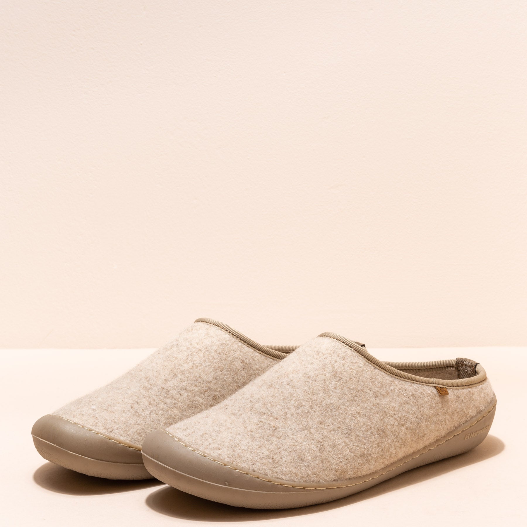 gid://shopify/Product/15700284866892_5