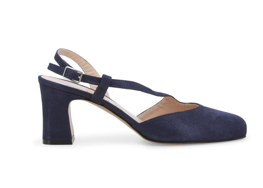 gid://shopify/Product/15686053396812_1