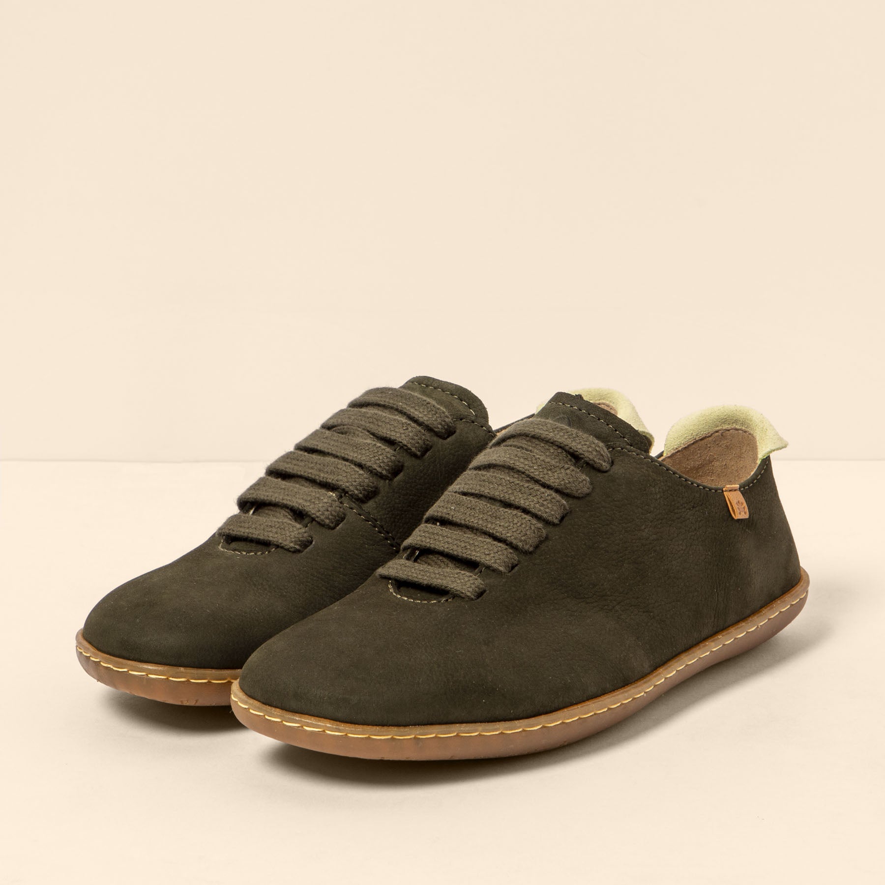 gid://shopify/Product/15700666220876_2