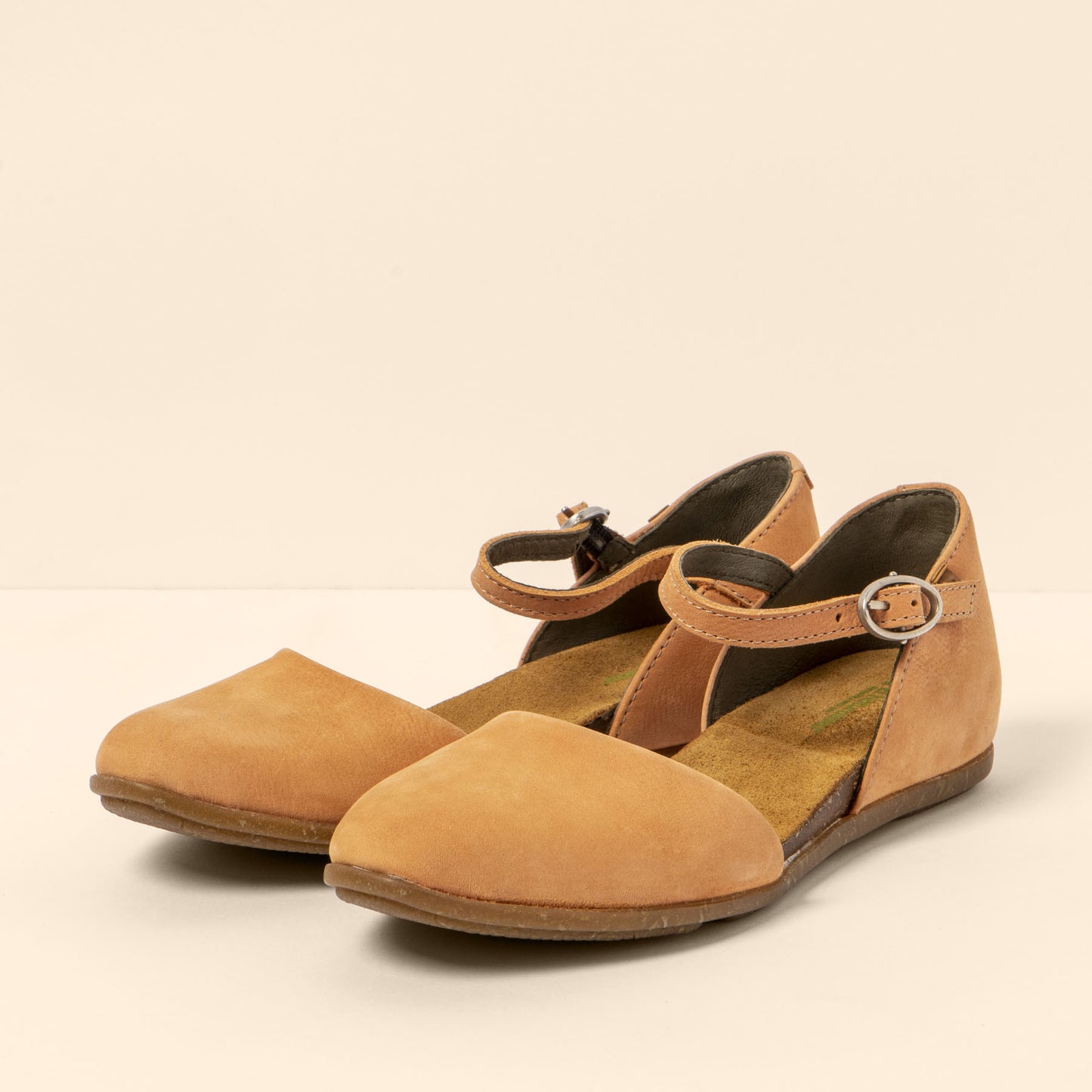 gid://shopify/Product/15700294631756_5