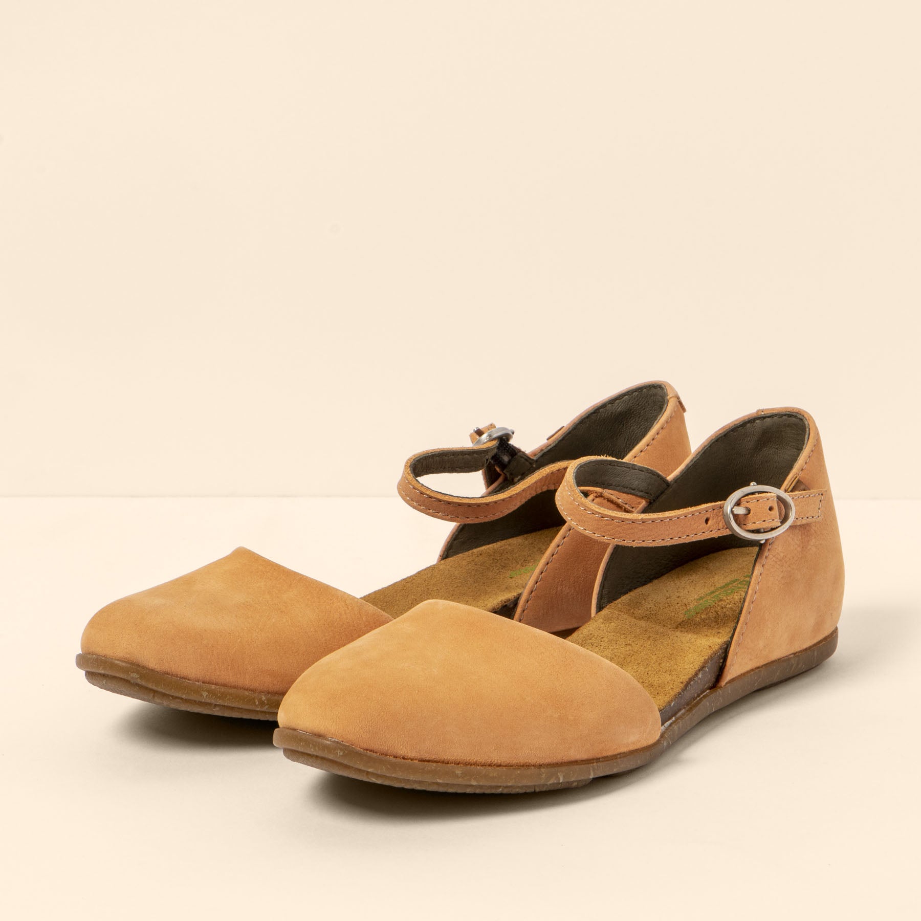 gid://shopify/Product/15700294631756_5