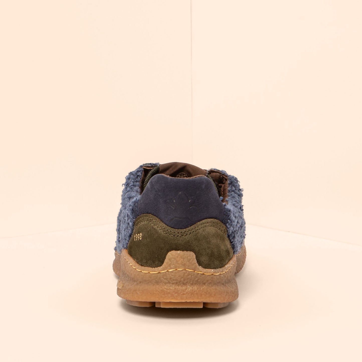 gid://shopify/Product/15700780548428_5