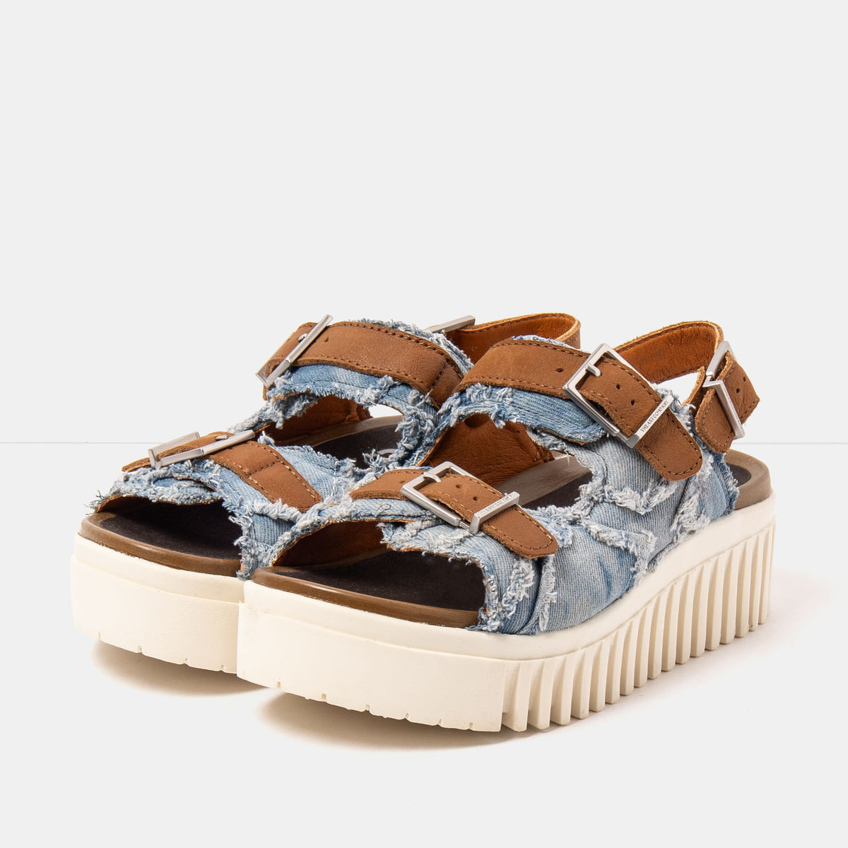 gid://shopify/Product/16172952781132_2