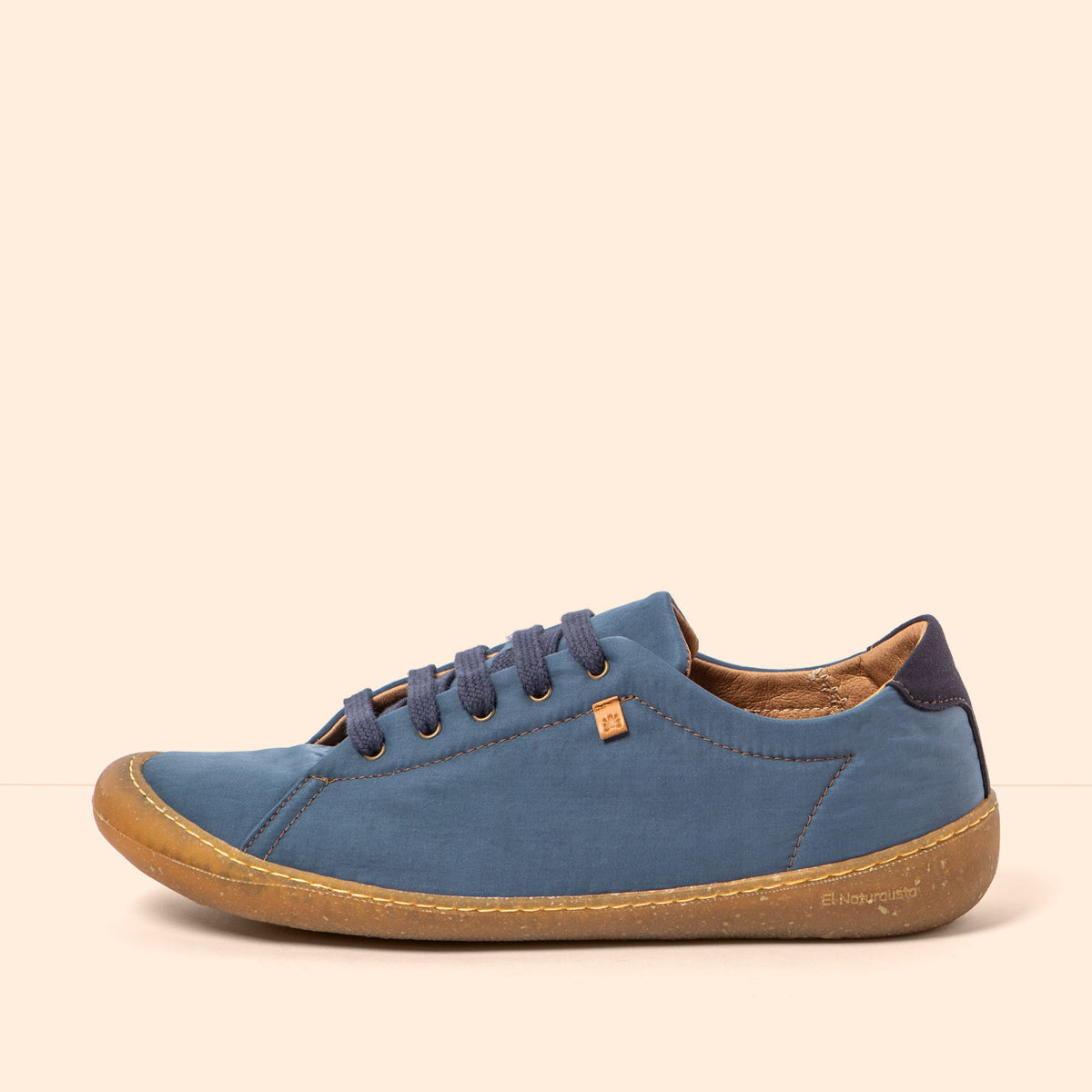 gid://shopify/Product/16124737356108_1