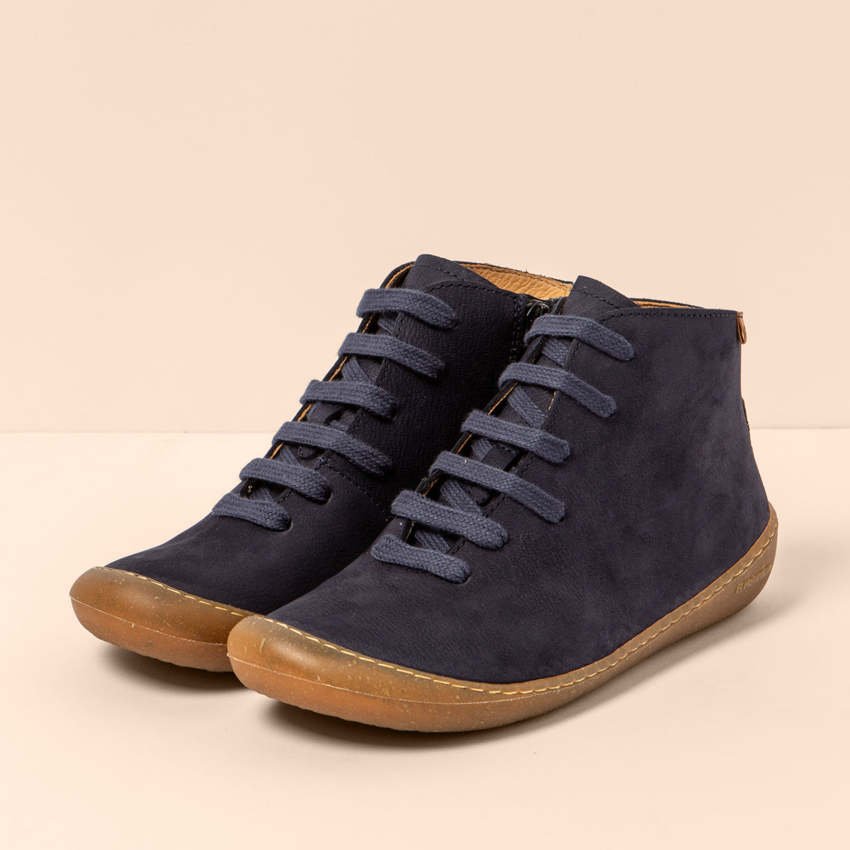 gid://shopify/Product/16124494643532_2
