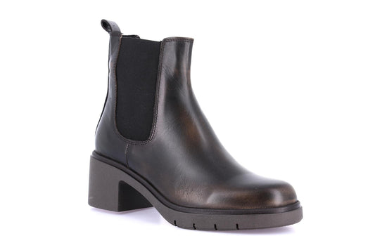 gid://shopify/Product/16106530898252_58821509054796