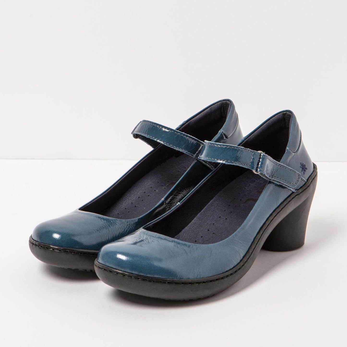gid://shopify/Product/15785711206732_5