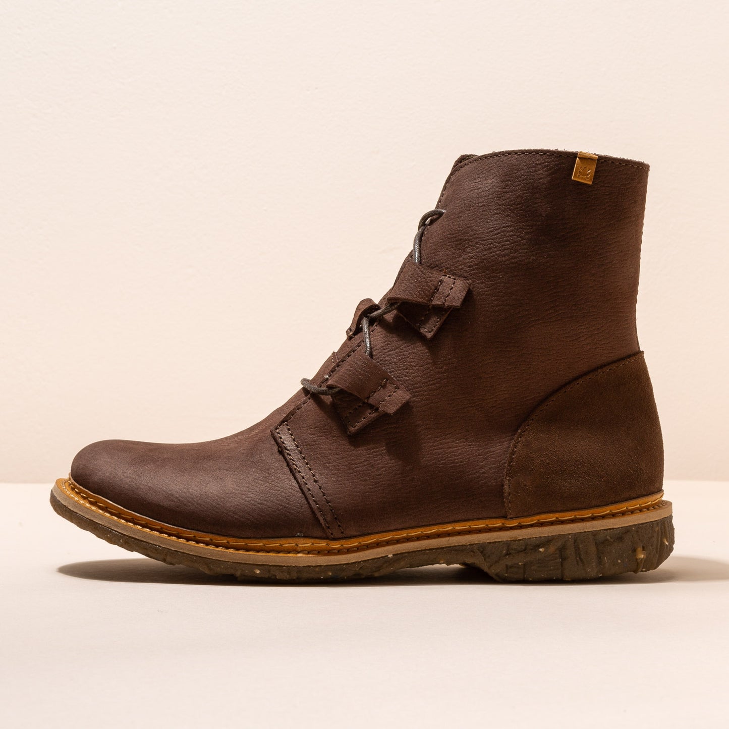 gid://shopify/Product/15699983171916_1