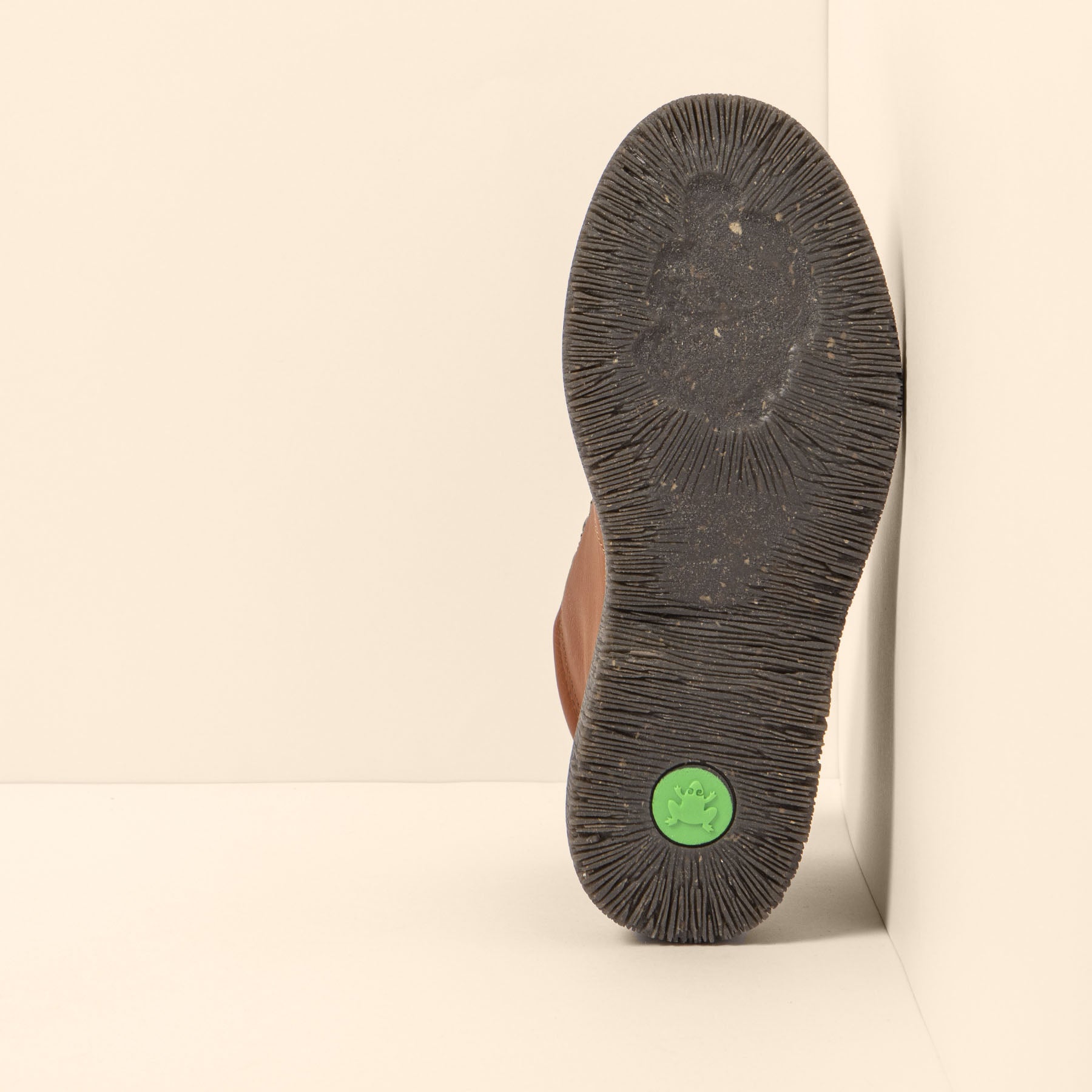 gid://shopify/Product/15700014170444_3