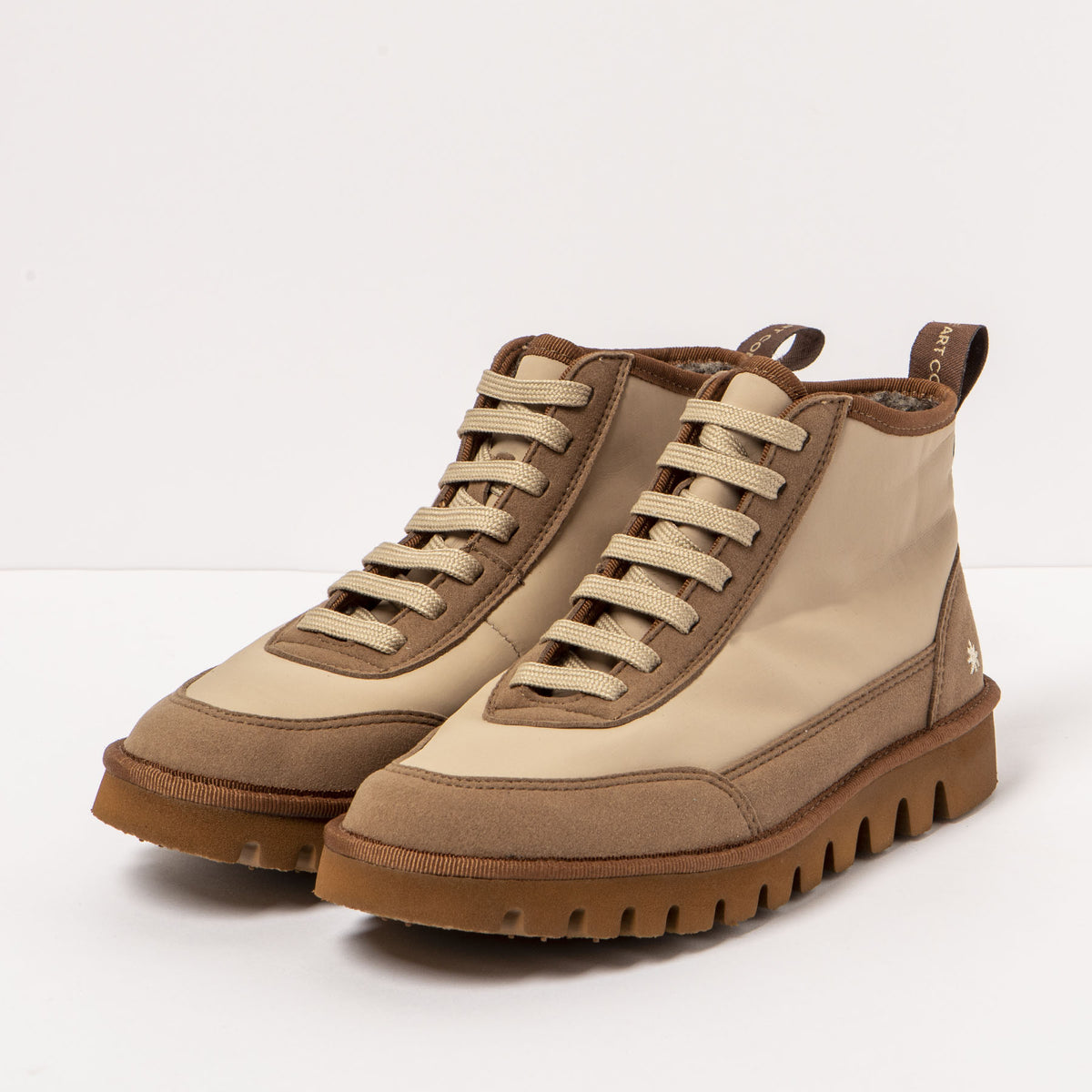 gid://shopify/Product/16171361042764_5