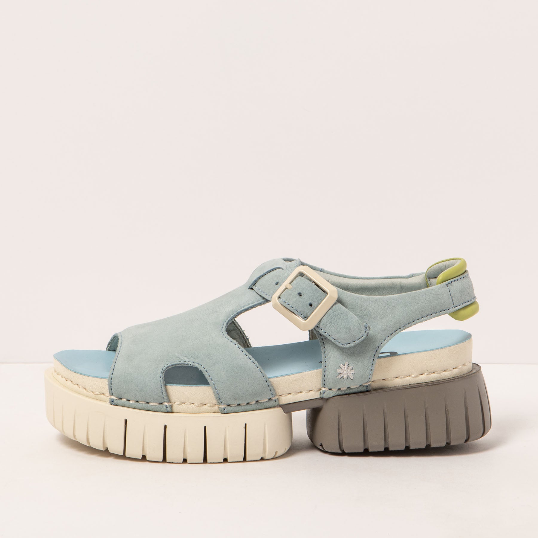 gid://shopify/Product/15693340901708_1