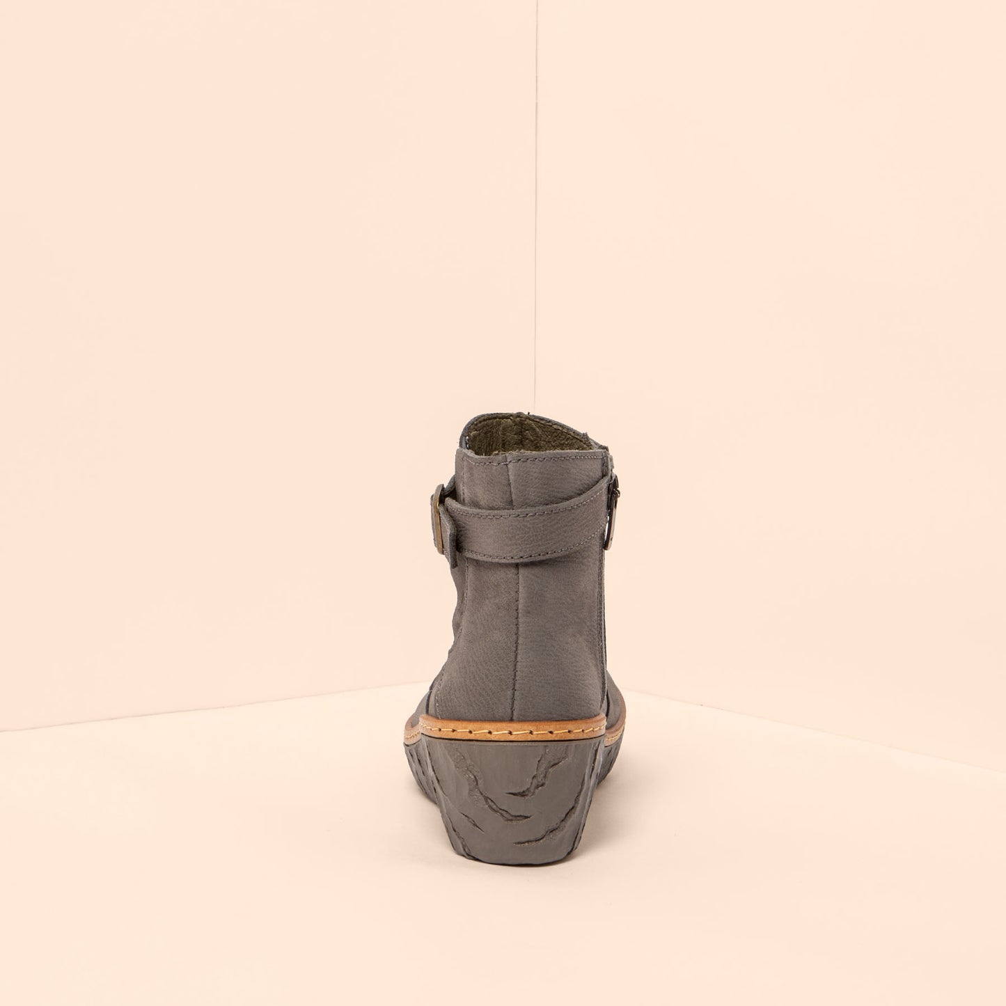 gid://shopify/Product/15700753383756_5