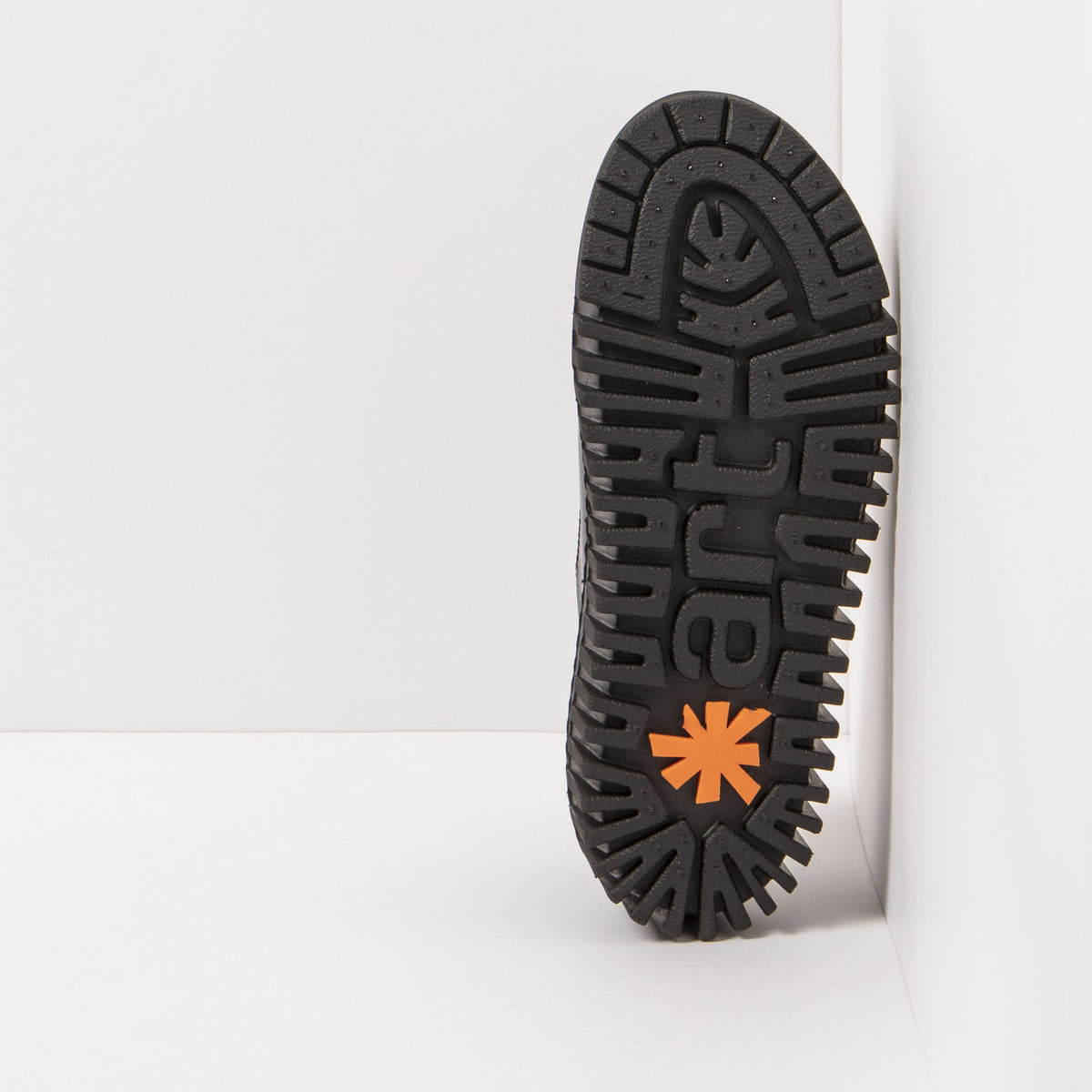 gid://shopify/Product/16171266670924_6