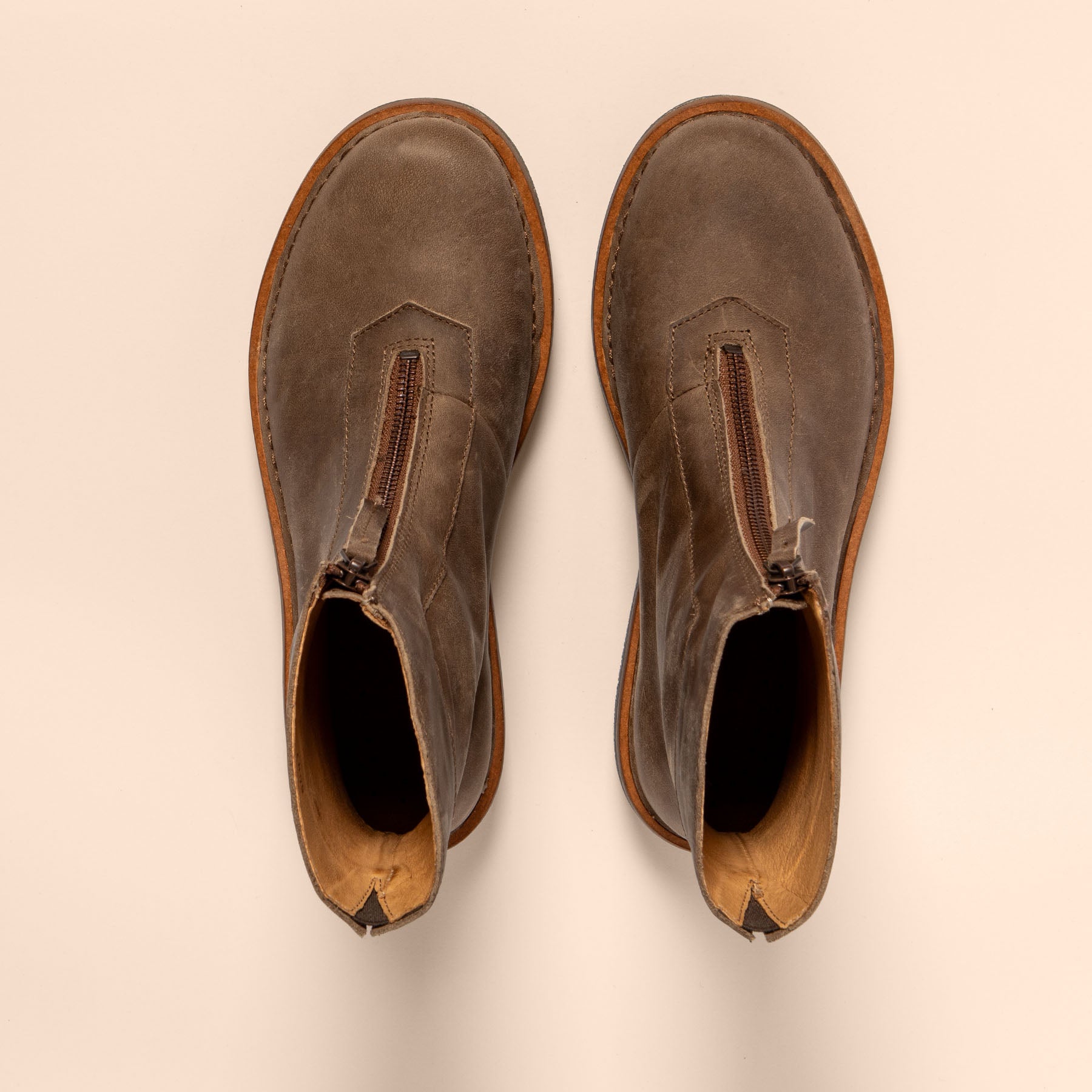 gid://shopify/Product/15700829274444_4