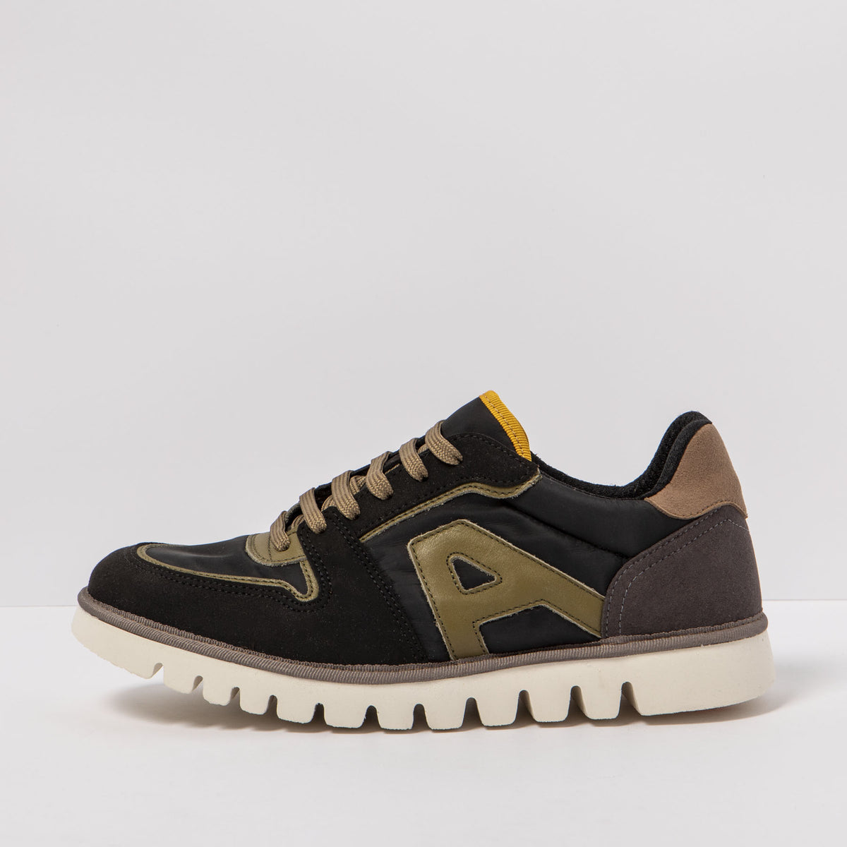 gid://shopify/Product/16171366744396_4