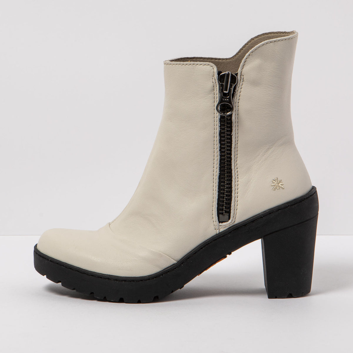 gid://shopify/Product/16171431887180_1