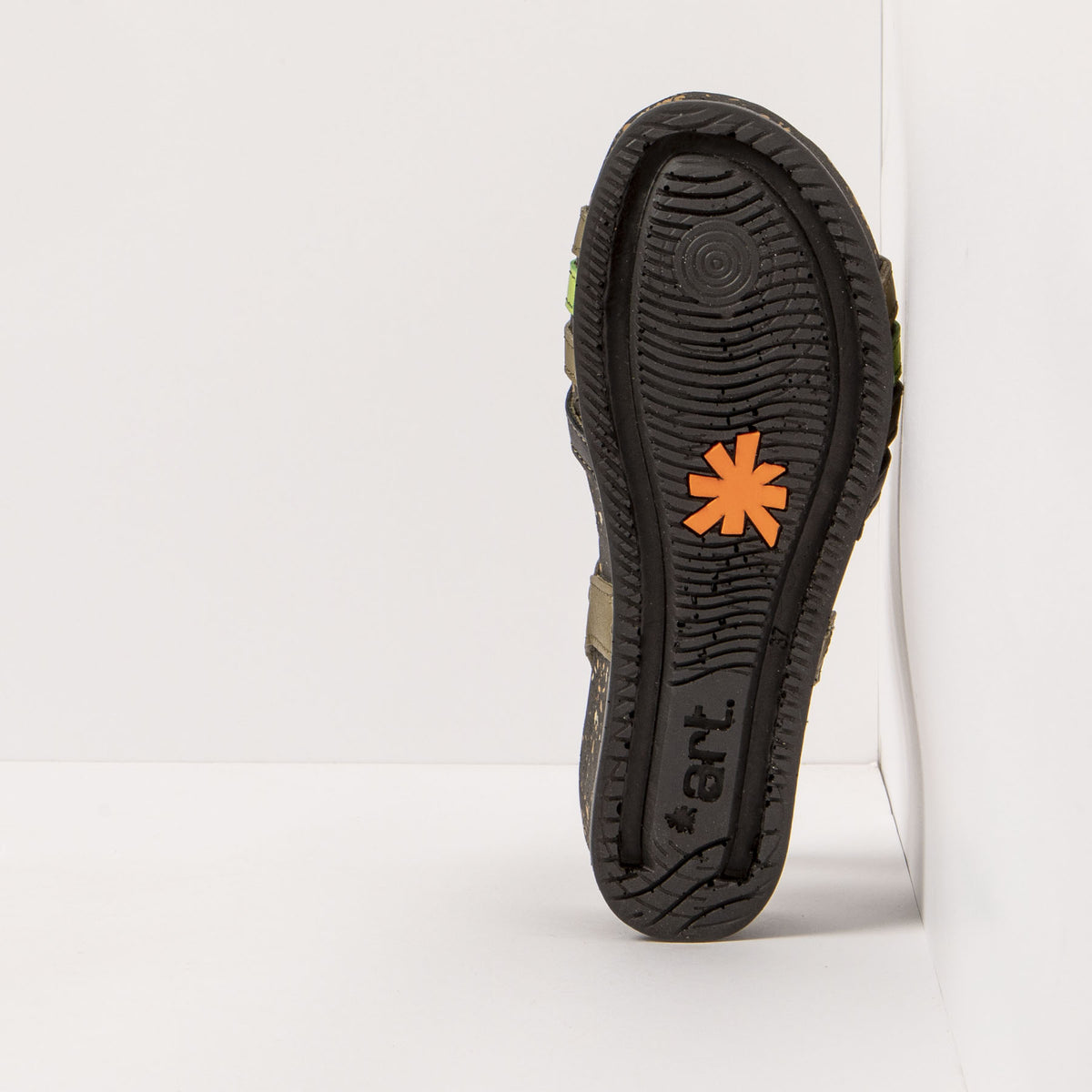 gid://shopify/Product/16171594514764_6