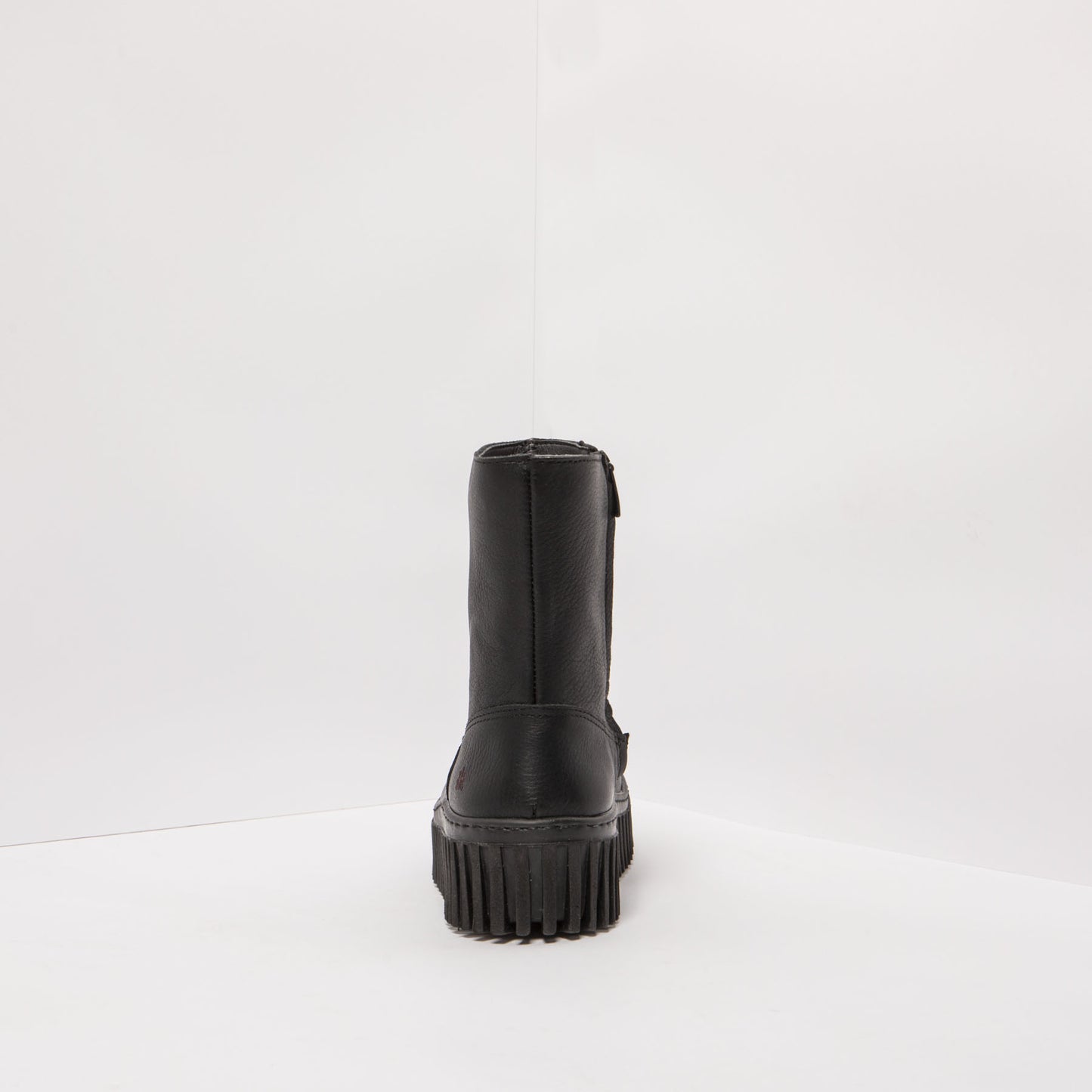 gid://shopify/Product/15785721758028_8