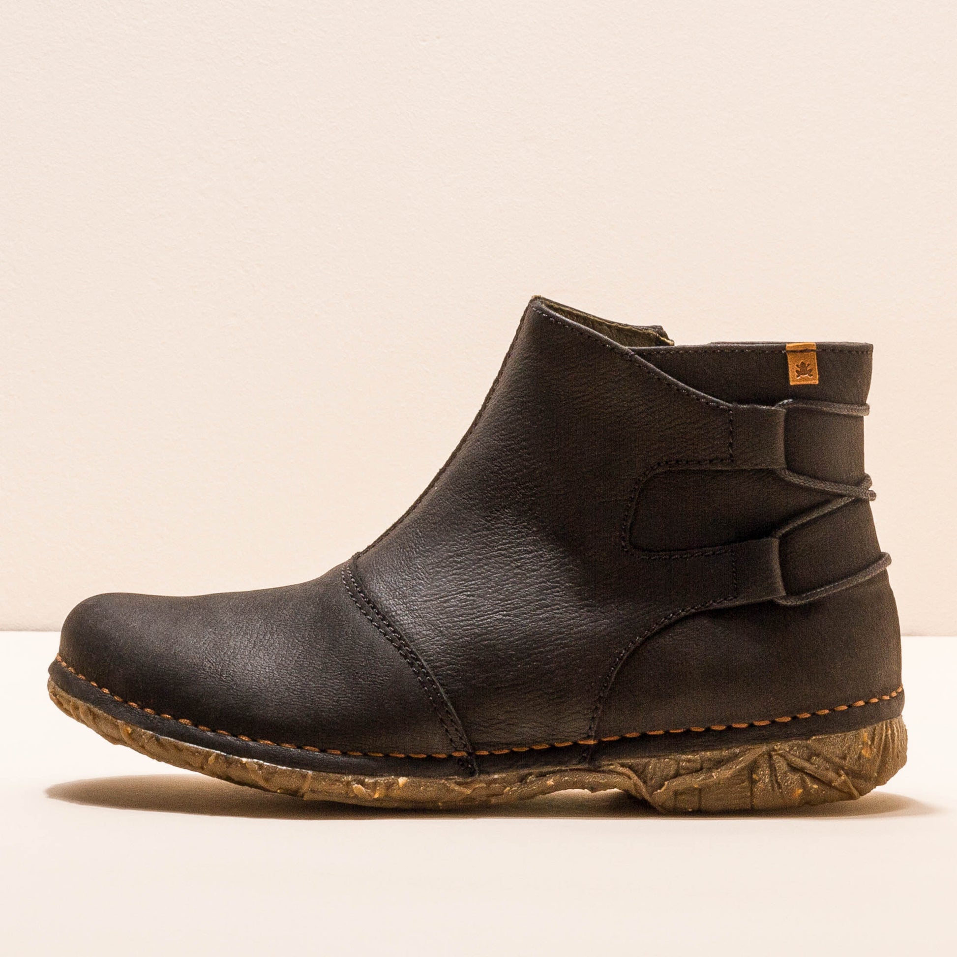 gid://shopify/Product/15700267827532_4