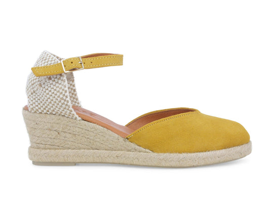 gid://shopify/Product/15686114246988_1