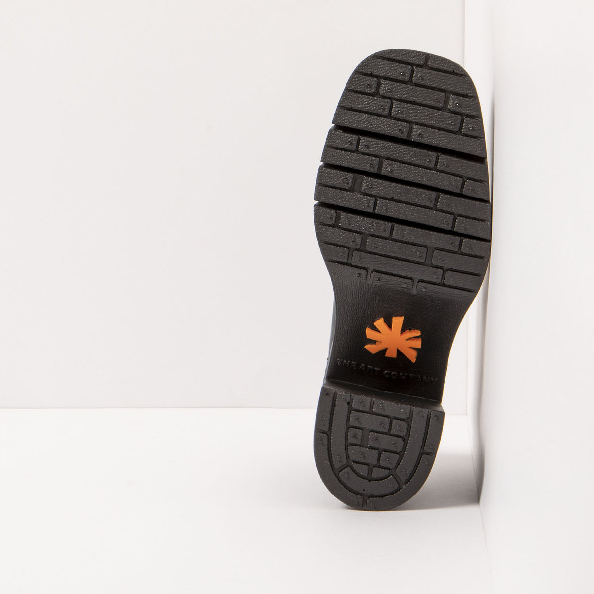gid://shopify/Product/16171745935692_6